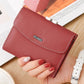Portefeuille femme compact en cuir véritable à rabat avec porte-cartes intégré