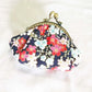 Porte-monnaie vintage à fermoir clic-clac en toile fleurie pour femme