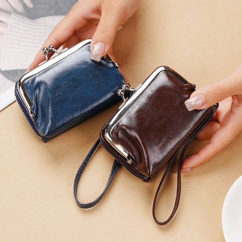 Portefeuille femme compact vintage en cuir PU avec fermoir clip et dragonne