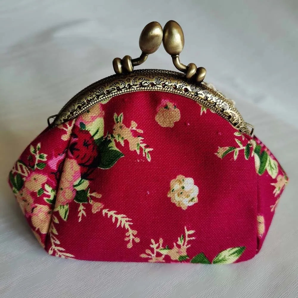 Porte-monnaie vintage à fermoir clic-clac en toile fleurie pour femme
