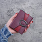 Portefeuille femme compact en cuir PU avec rabat et boucle décorative élégante