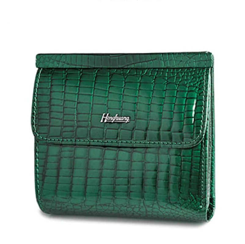 Petit portefeuille femme en cuir véritable avec texture crocodile — photo 9