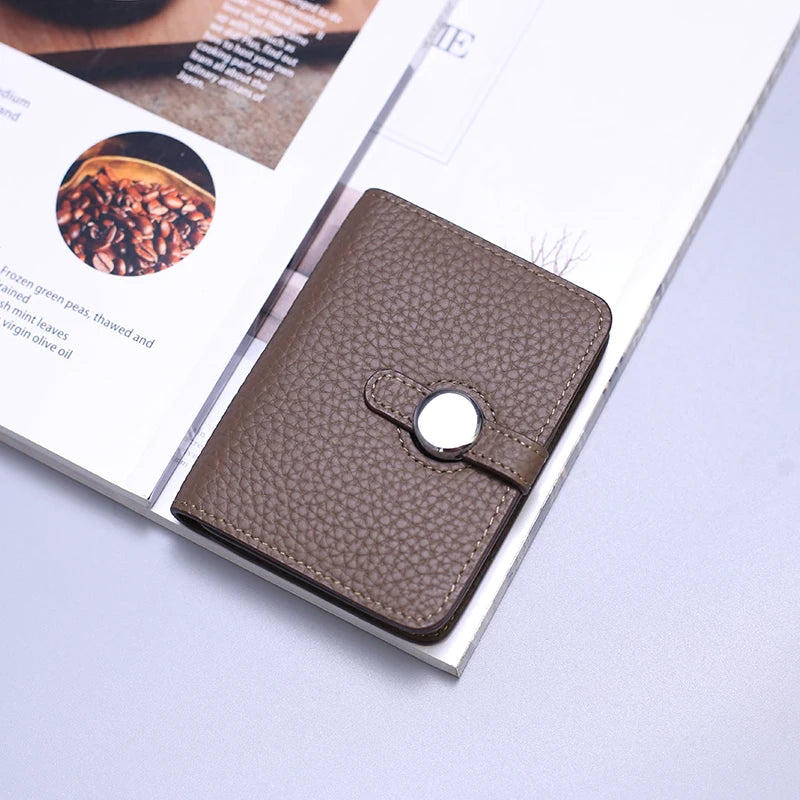 Porte-carte en cuir de vachette grainé avec fermoir design - luxe unisexe — photo 2