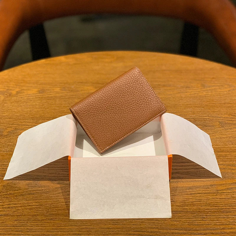 Porte-cartes slim en cuir de vachette véritable — Design luxe pour homme et femme — photo 7 Image
