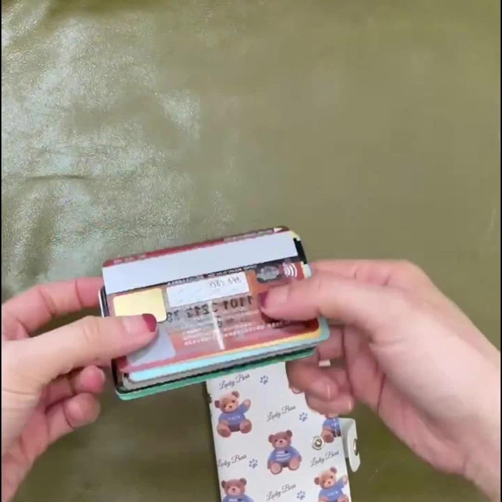 Porte-cartes femme 20 fentes, imprimé oursons sur fond écru