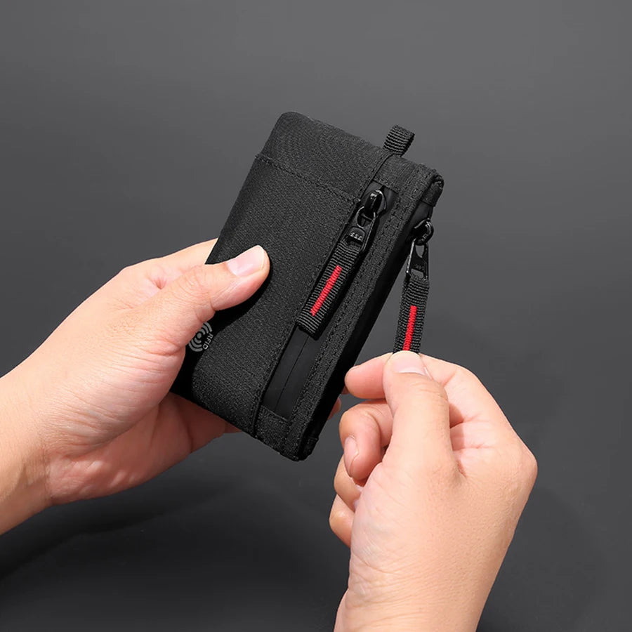 Porte-cartes zippé en nylon tactique avec mousqueton compact et sécurisé — photo 4