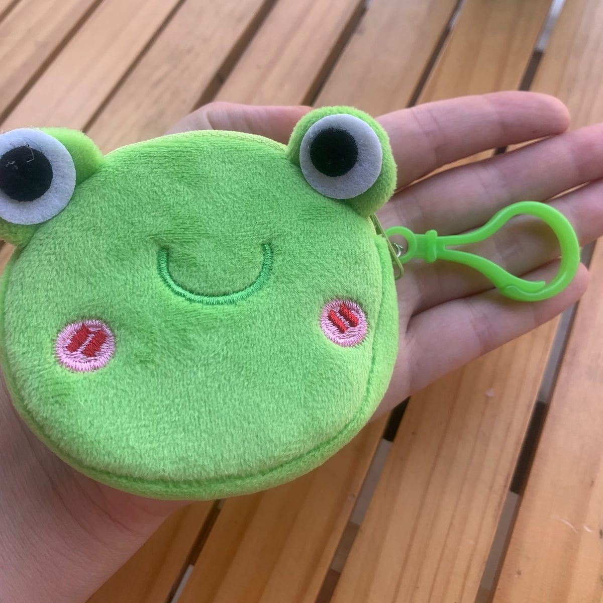 Porte-monnaie enfant peluche à clipser, abeille ou grenouille