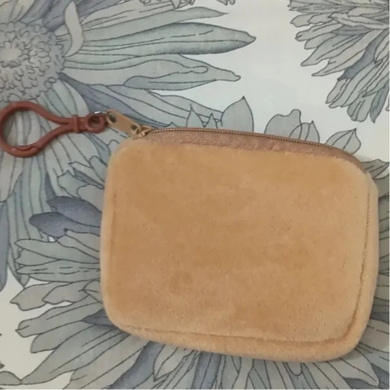 Porte-monnaie Rilakkuma en peluche avec fermeture zippée et porte-clés kawaii — photo 5