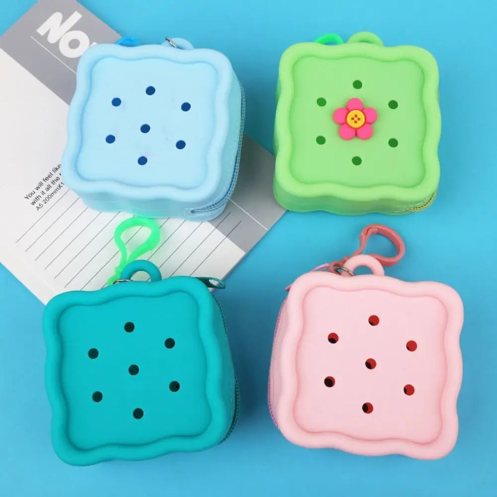 Porte-monnaie silicone carré avec fermeture zippée et porte-clés coloré — photo 3