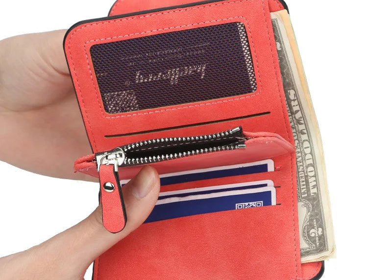 Portefeuille court femme  en cuir abrasif avec porte-monnaie — photo 2
