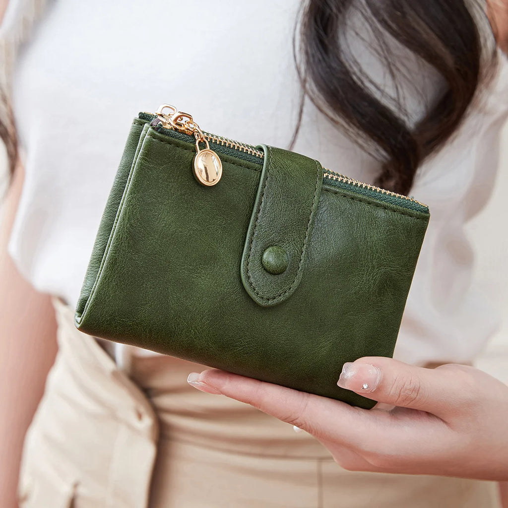 Portefeuille court rétro pour femme en cuir pu à trois volets — photo 1