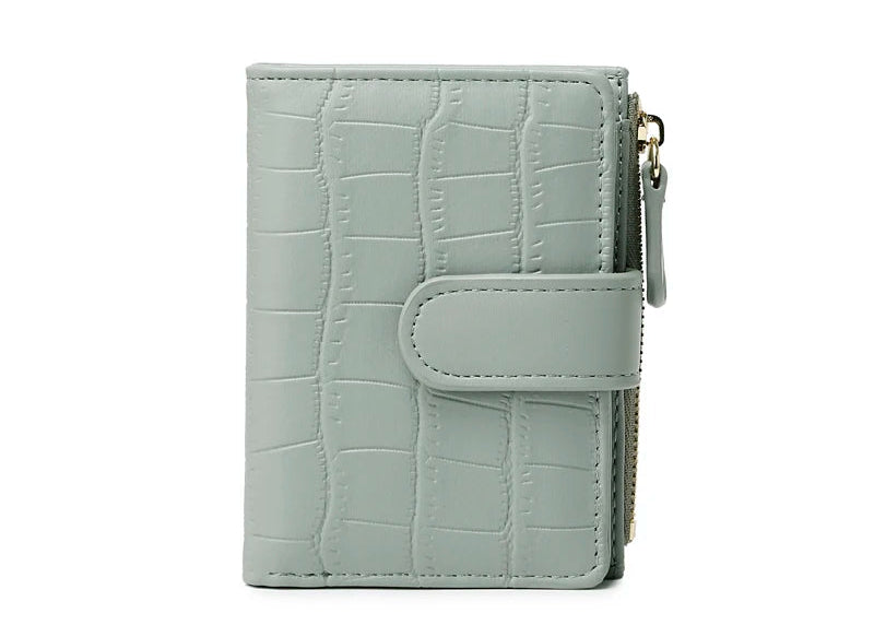 Portefeuille femme compact en cuir PU effet crocodile avec rabat et bouton pression — photo 10