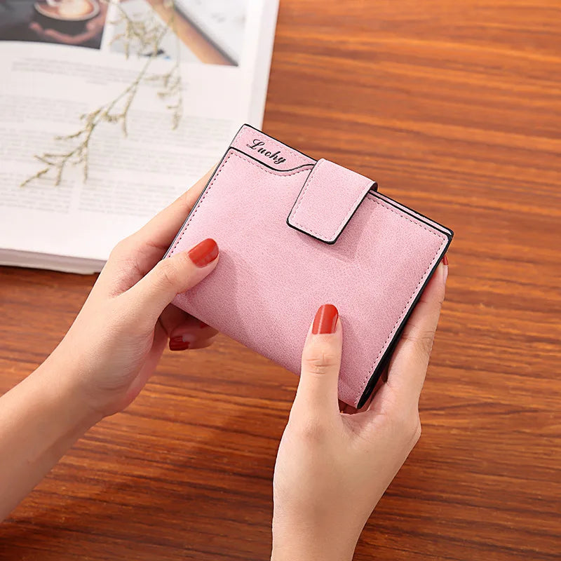 Portefeuille femme compact en cuir PU avec rabat et fermeture pression élégant — photo 2