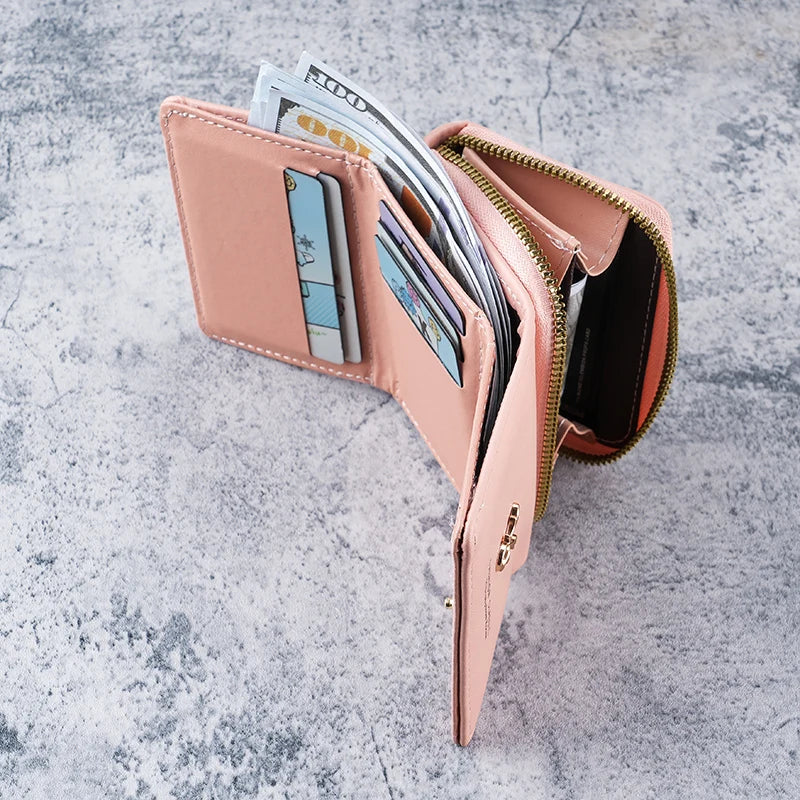 Portefeuille femme compact en cuir PU avec zip, rabat et dragonne multifonction — photo 3