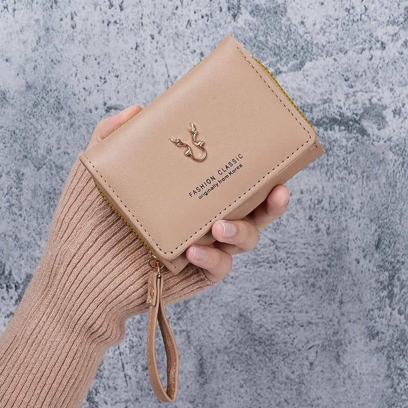 Portefeuille femme compact en cuir PU avec zip, rabat et dragonne multifonction — photo 7