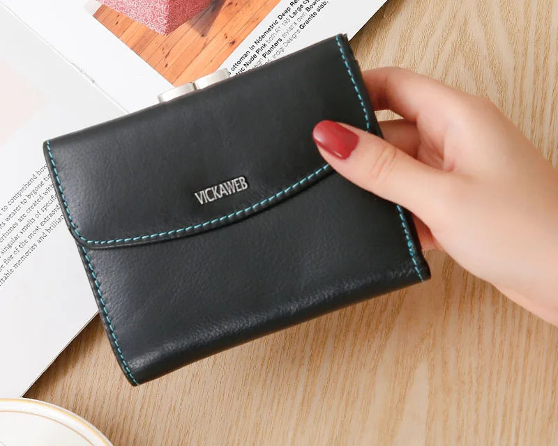 Portefeuille femme compact en cuir véritable à rabat avec porte-cartes intégré — photo 9