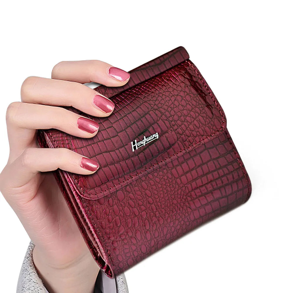 Portefeuille femme compact en cuir véritable motif crocodile avec bouton pression élégant — photo 1