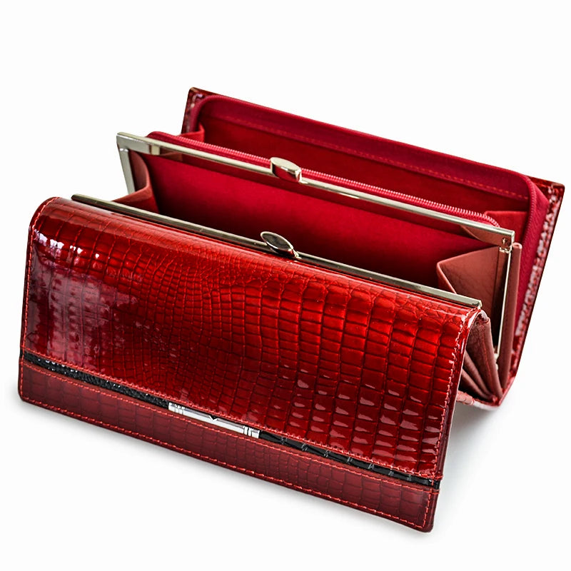 Portefeuille long en cuir de vachette effet alligator pour femme — photo 1