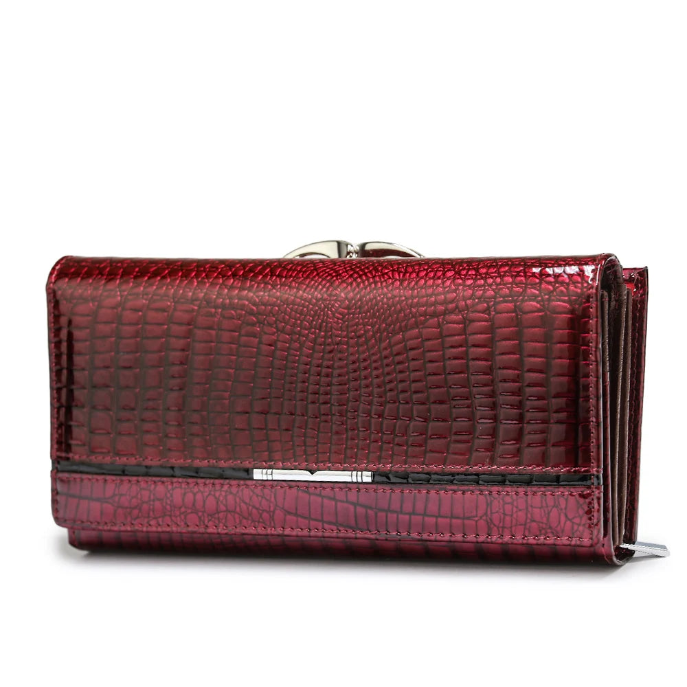 Portefeuille long en cuir de vachette effet alligator pour femme — photo 6