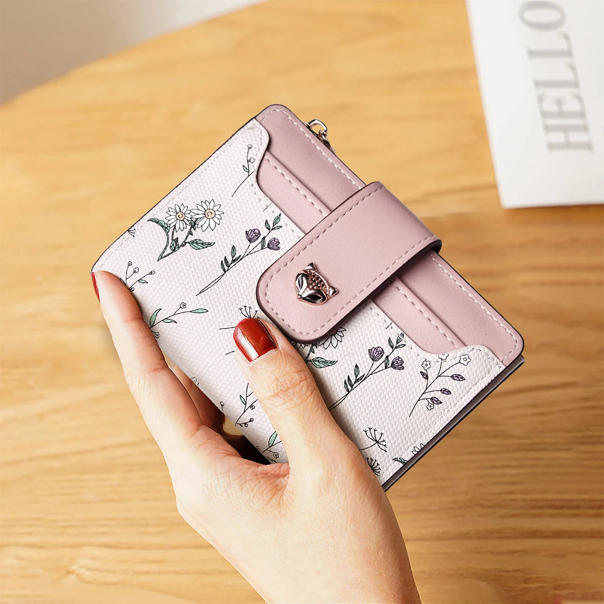 Portefeuille court en cuir PU pour femme avec motif floral élégant — photo 11 Image