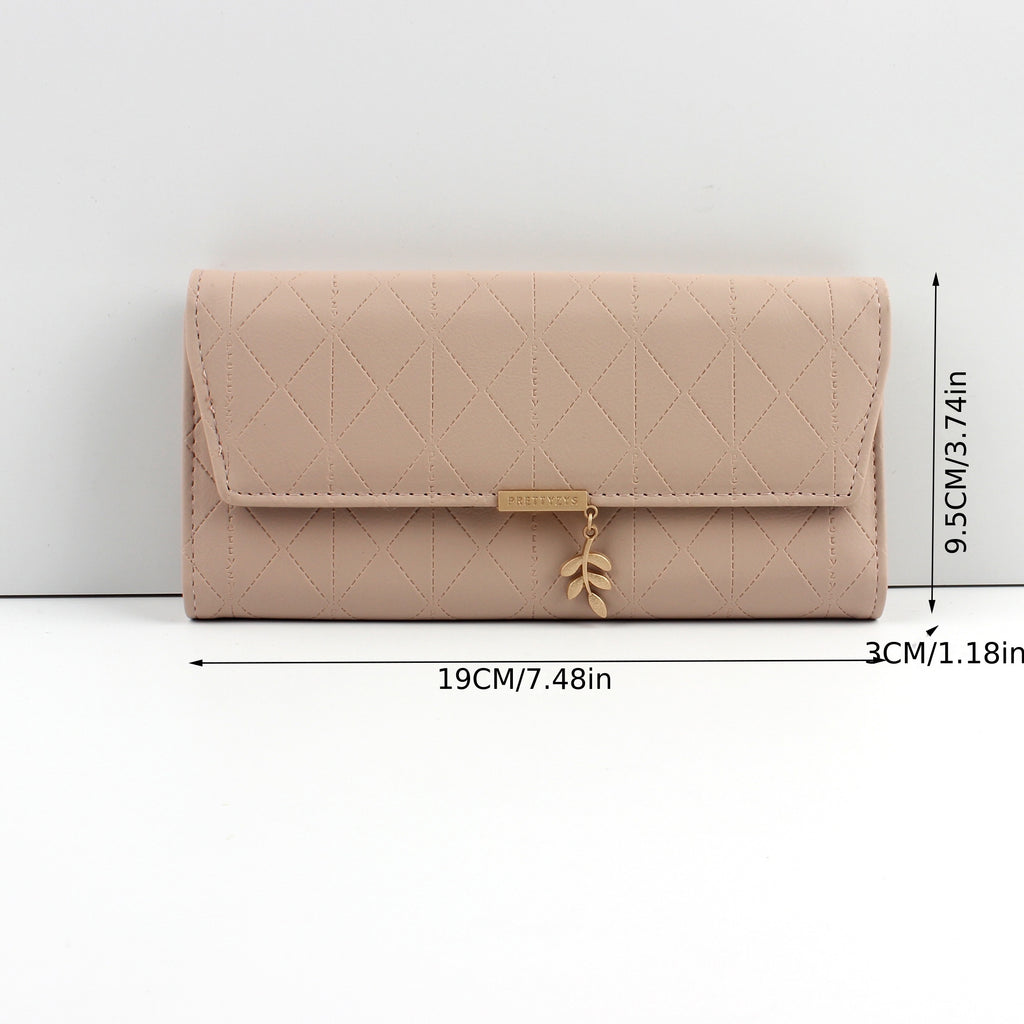 Portefeuille femme long beige, surpiqûre losange et rabat