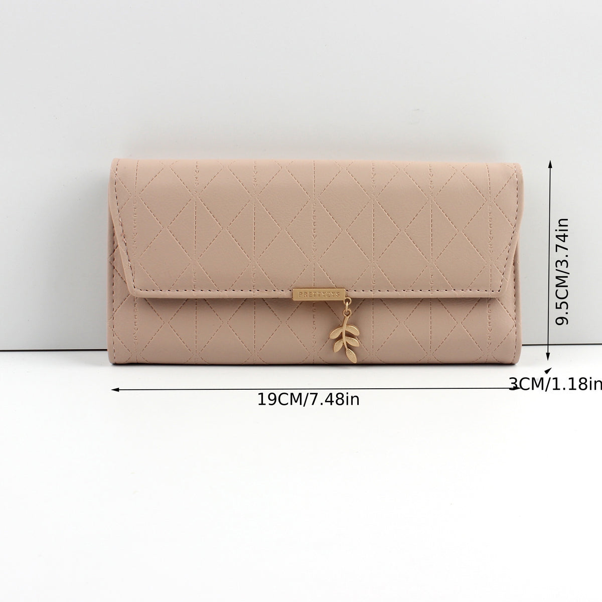 Portefeuille femme long beige, surpiqûre losange et rabat