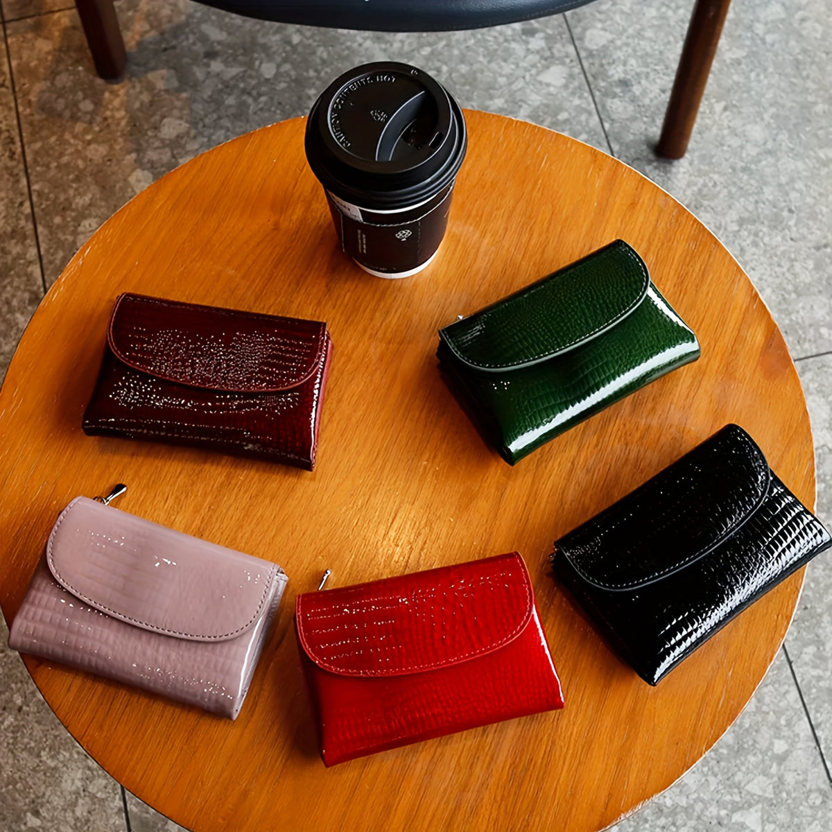 Portefeuille femme compact cuir de vachette, rabat arrondi