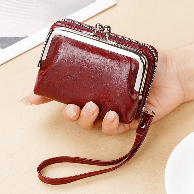 Portefeuille femme compact vintage en cuir PU avec fermoir clip et dragonne — photo 1