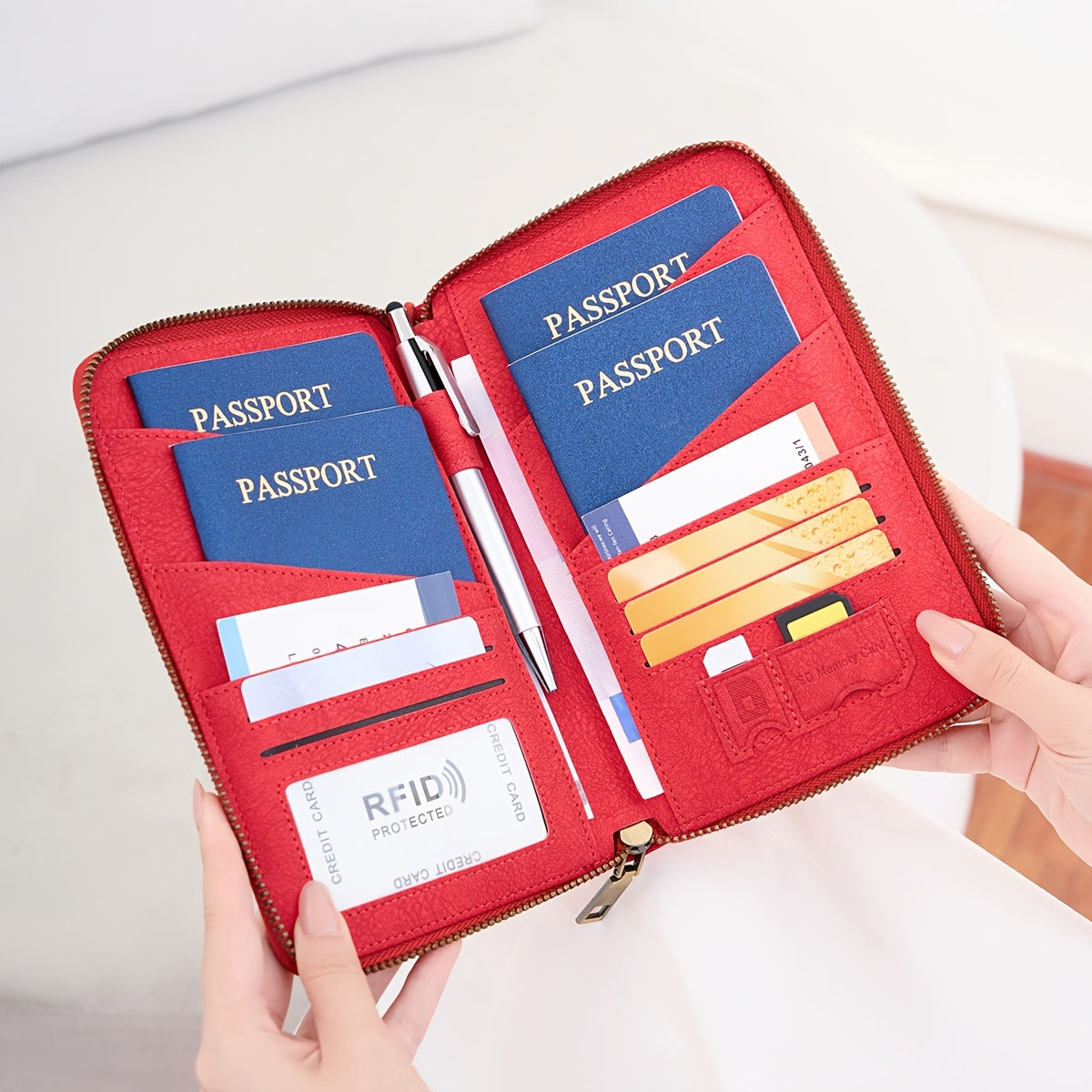 Portefeuille femme de voyage zippé, 4 passeports et anti-RFID