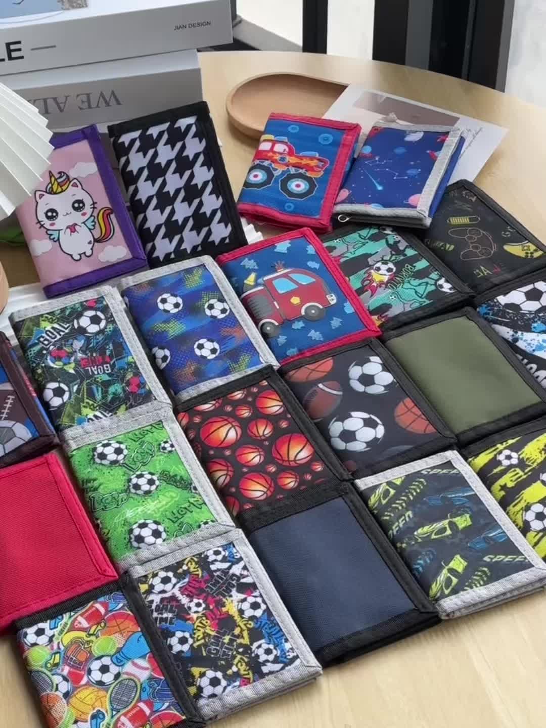 Portefeuille homme vertical 3 volets, porte-clés et fenêtre