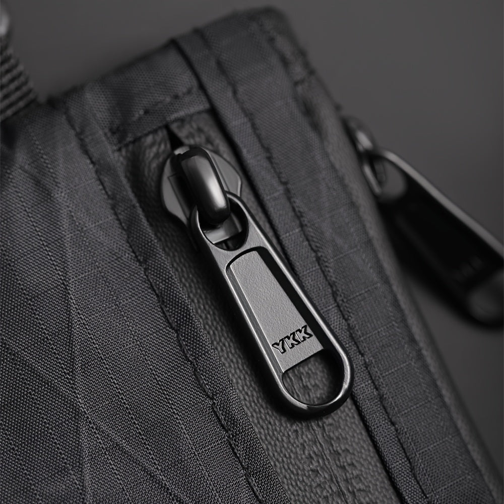 Portefeuille homme zippé 5 poches, mousqueton, format EDC