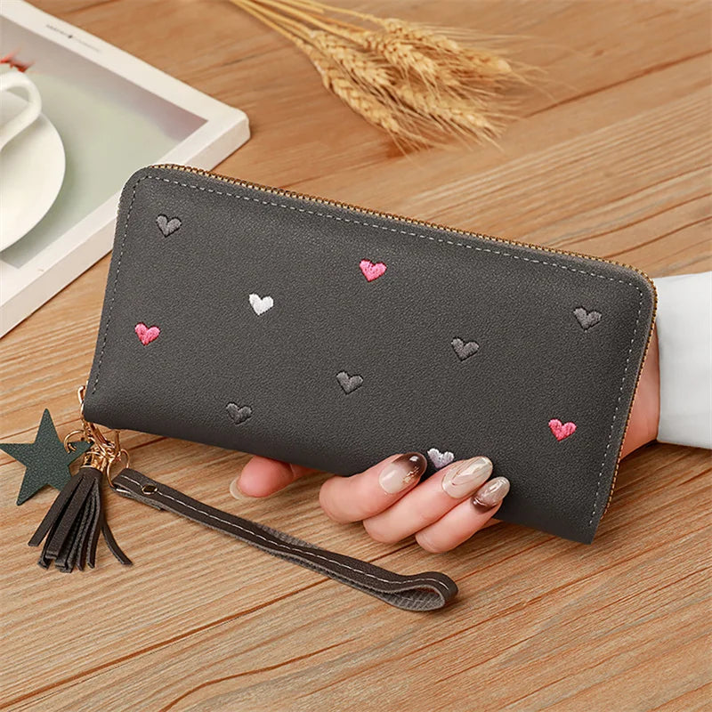 Portefeuille long pour femme en cuir pu souple à motifs cœurs — photo 1
