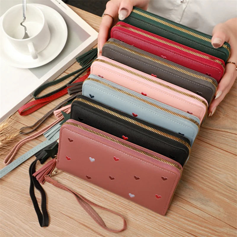 Portefeuille long pour femme en cuir pu souple à motifs cœurs — photo 3