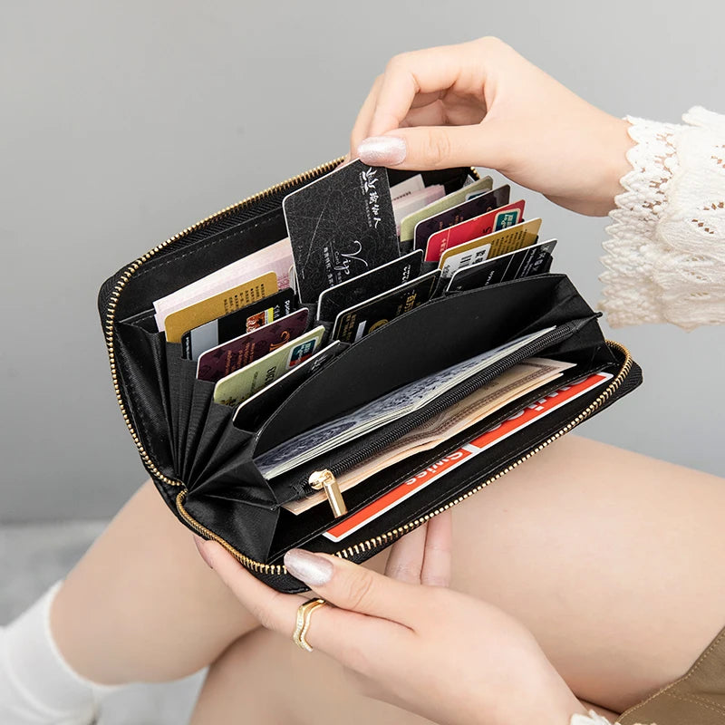 Portefeuille long matelassé pour femme avec fermeture éclair et multi-compartiments cartes — photo 3