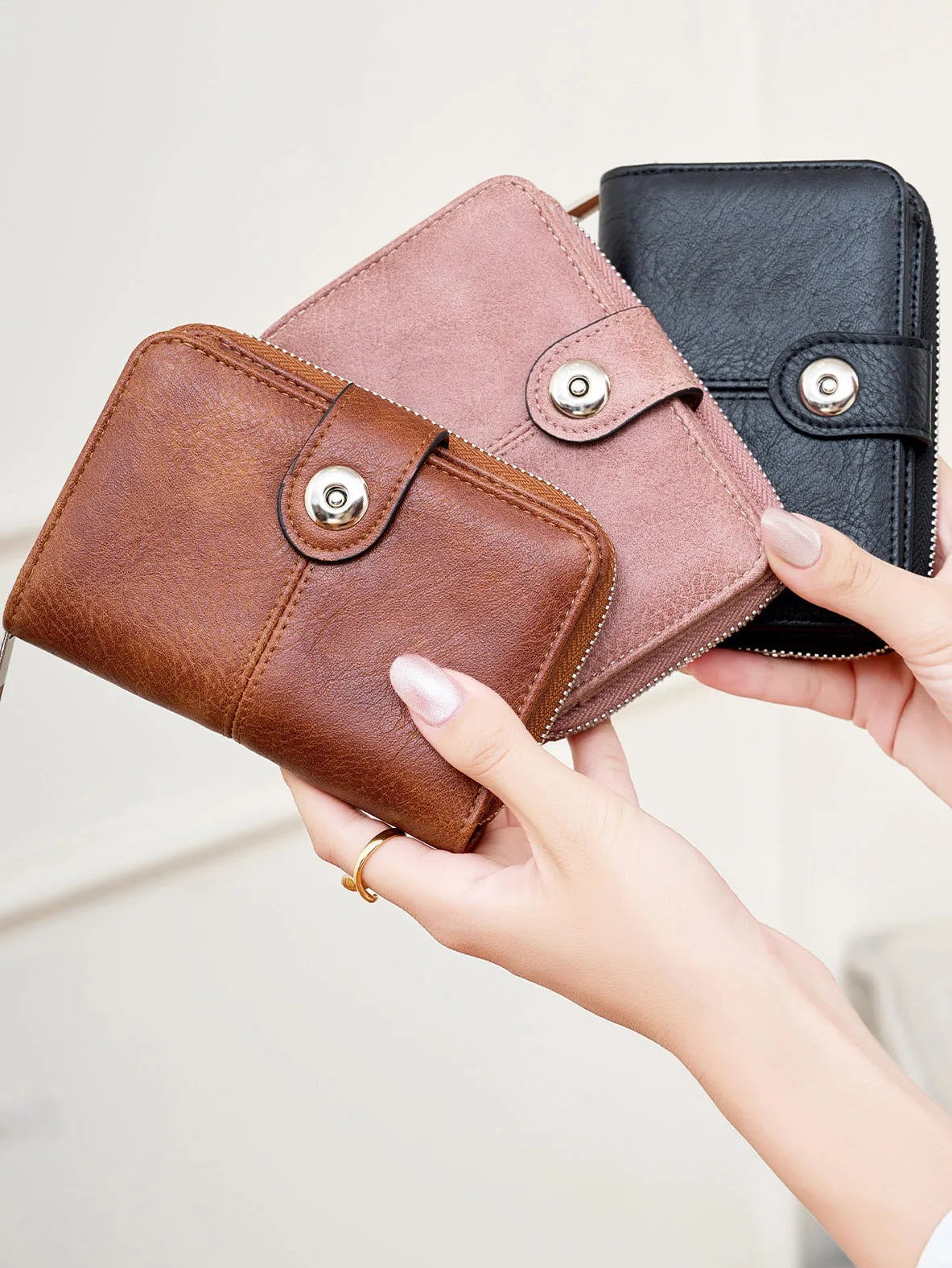 Portefeuille vintage pour femme en cuir PU avec protection RFID — photo 4