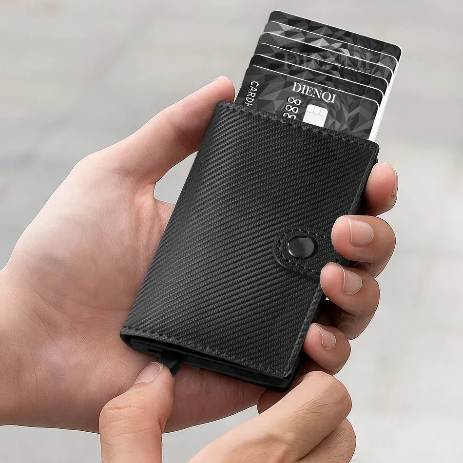Porte-carte automatique rfid en cuir pu carbone avec éjection rapide — photo 4